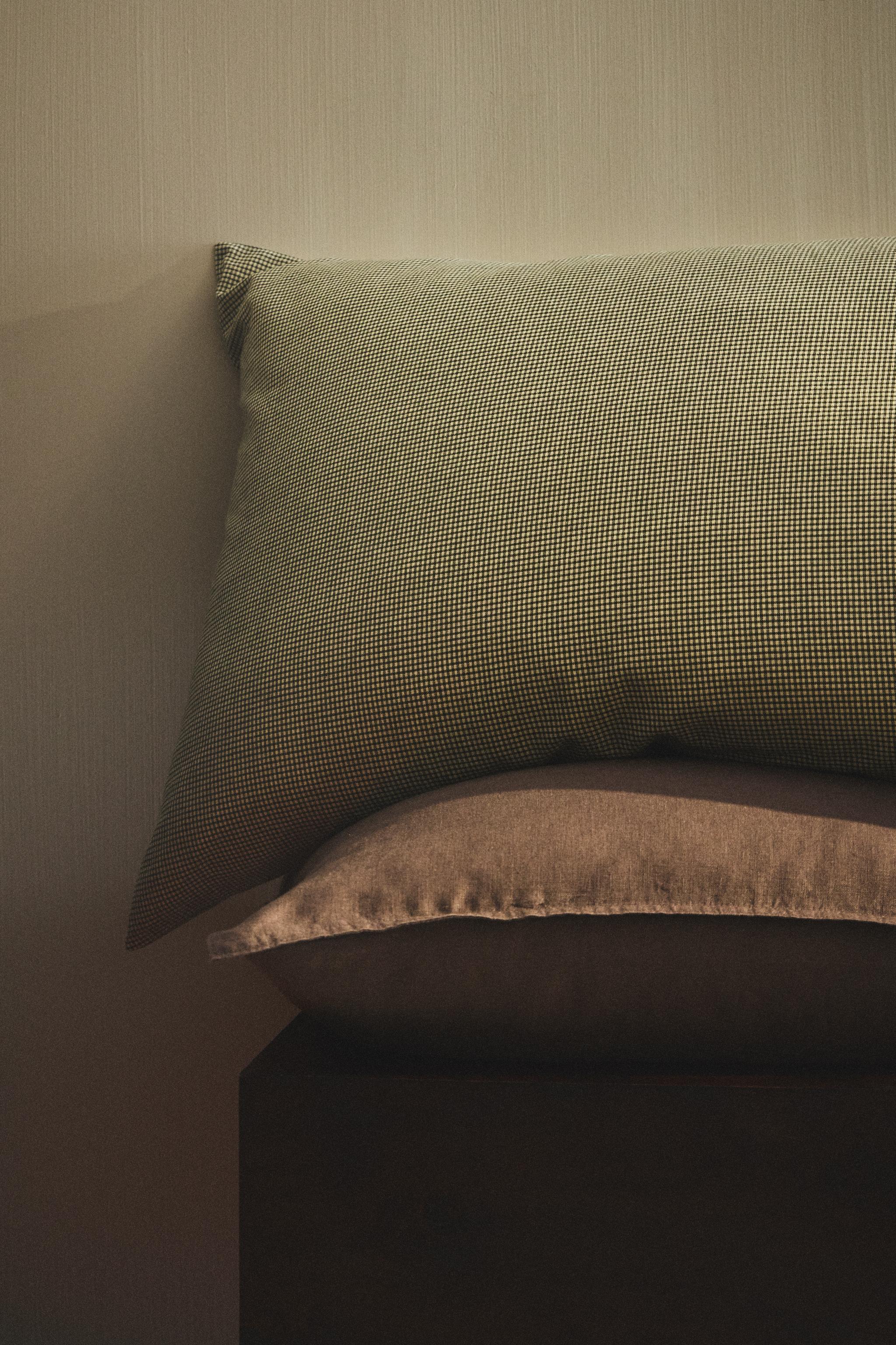 DYED THREAD CHECK CHRISTMAS PILLOWCASE